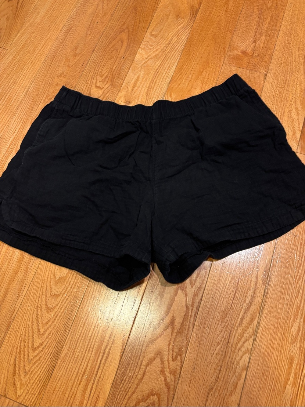 Old Navy Black High-Waist Elastic-Waist Casual Shorts